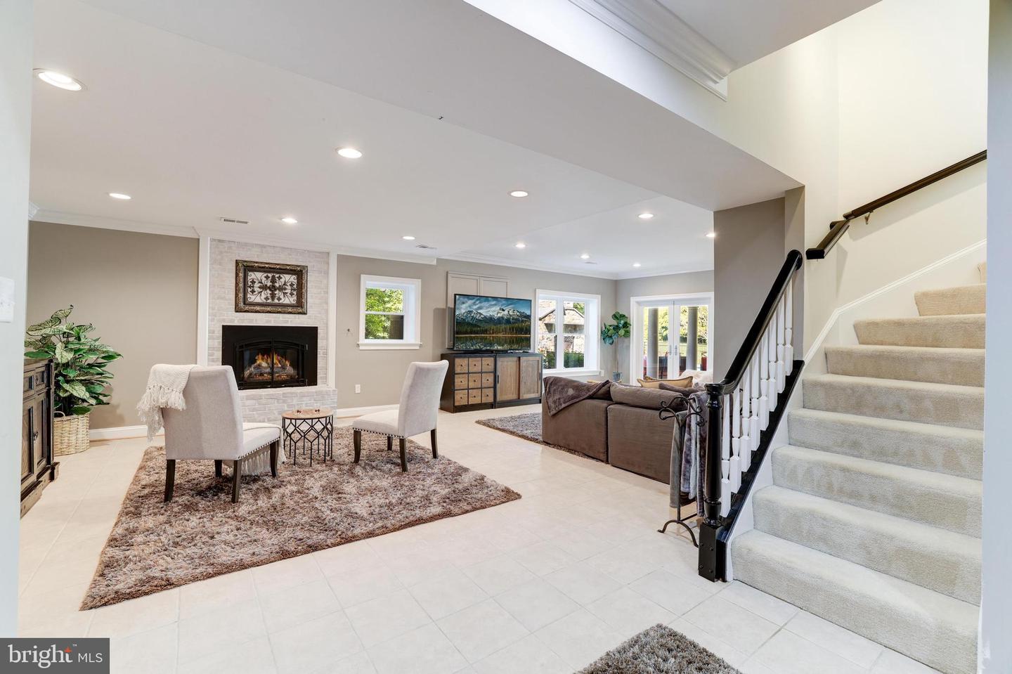 10002 Thompson Ridge COURT