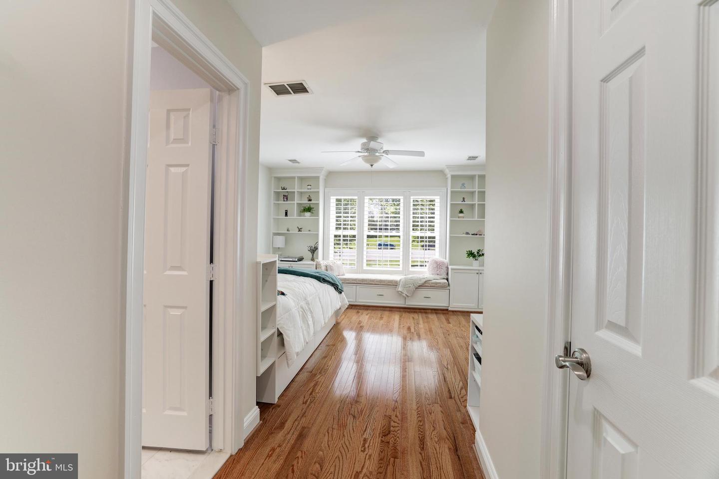10002 Thompson Ridge COURT