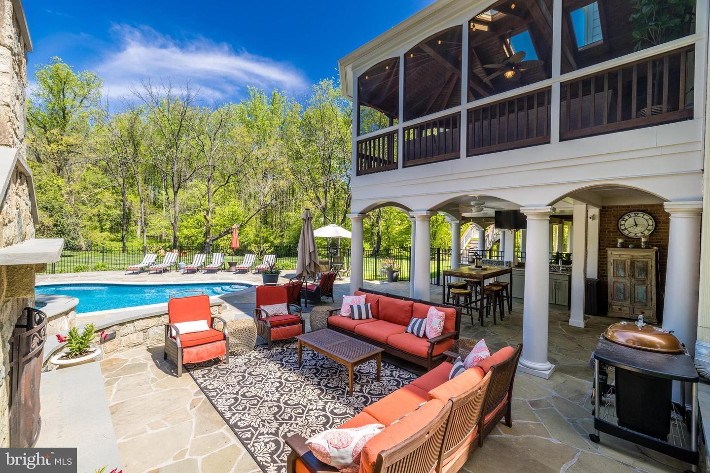 10002 Thompson Ridge COURT