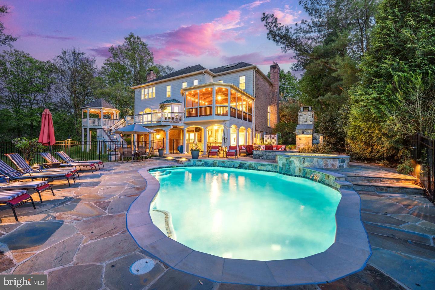 10002 Thompson Ridge COURT