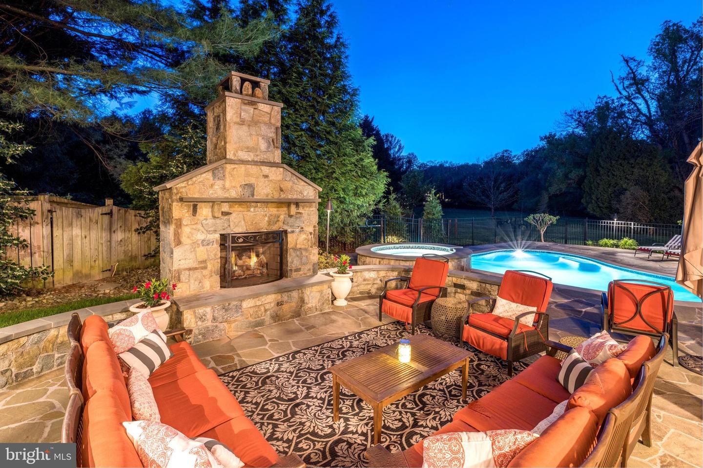 10002 Thompson Ridge COURT
