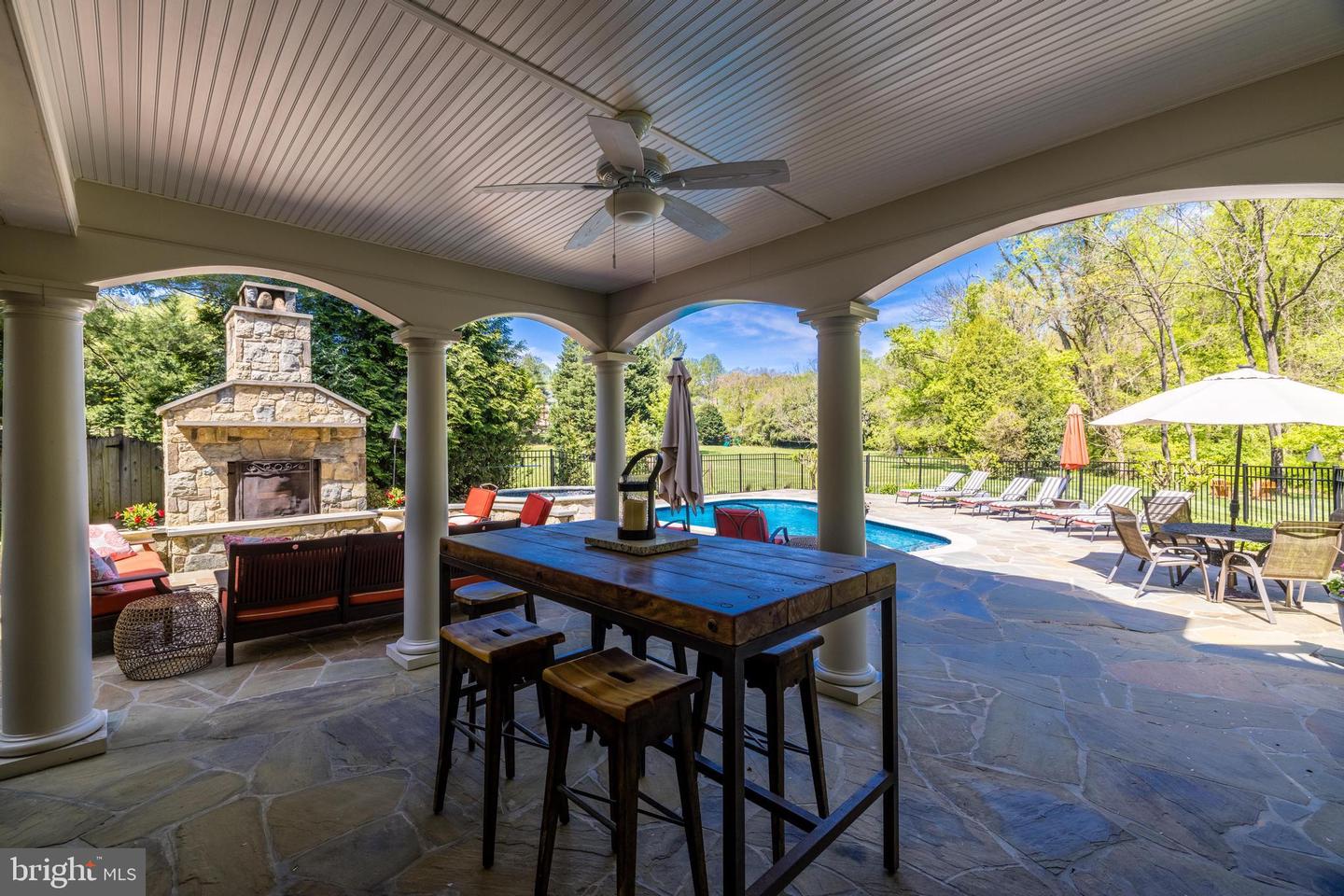 10002 Thompson Ridge COURT