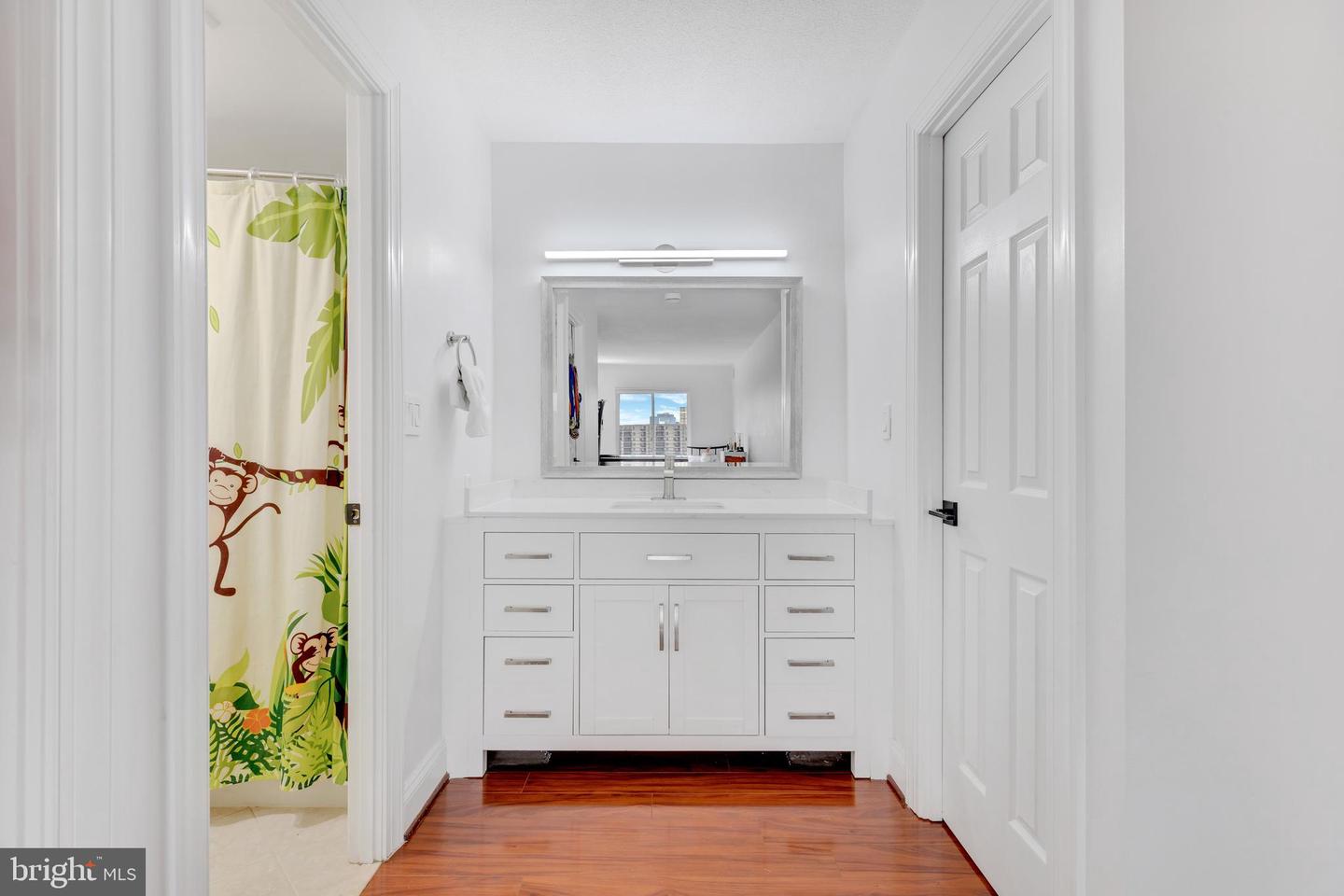 8370 Greensboro DRIVE Unit: 1021