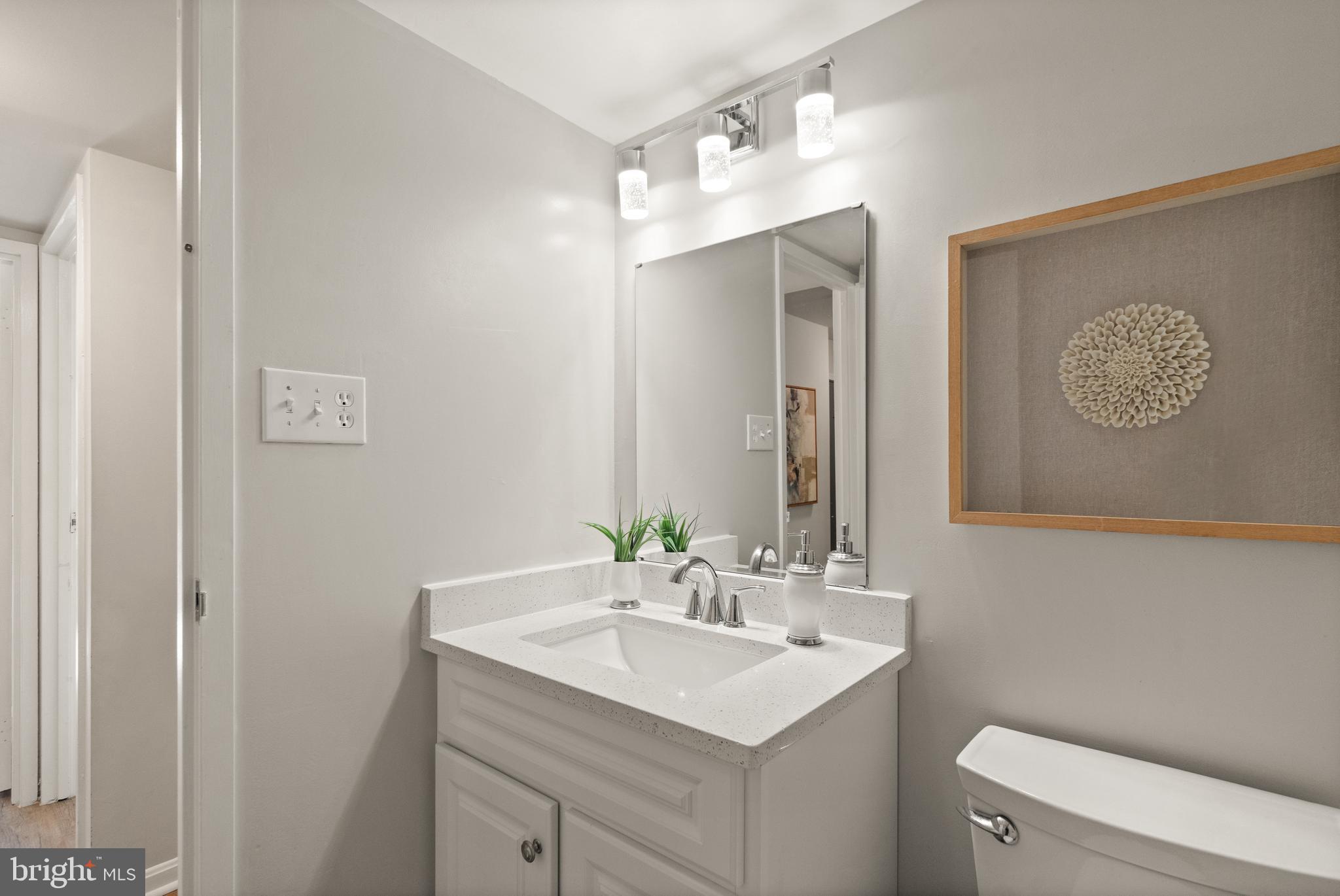 3105 Buccaneer Ct #201