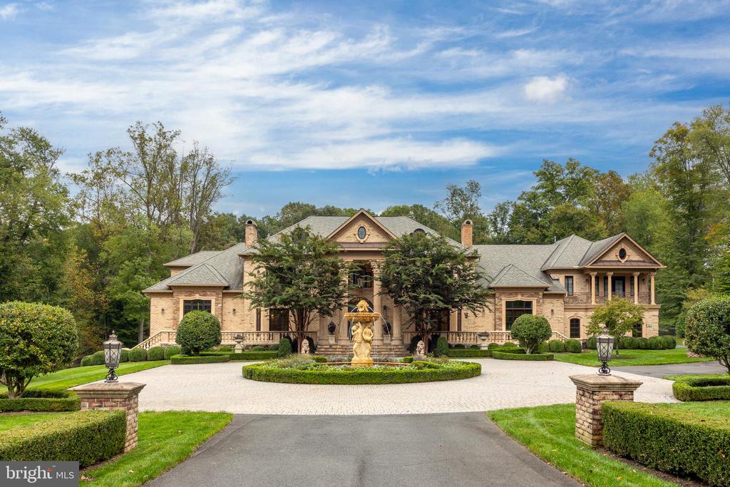 633 River Bend Rd