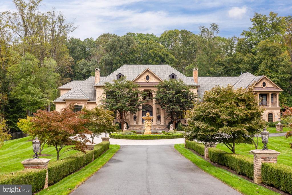 633 River Bend Rd