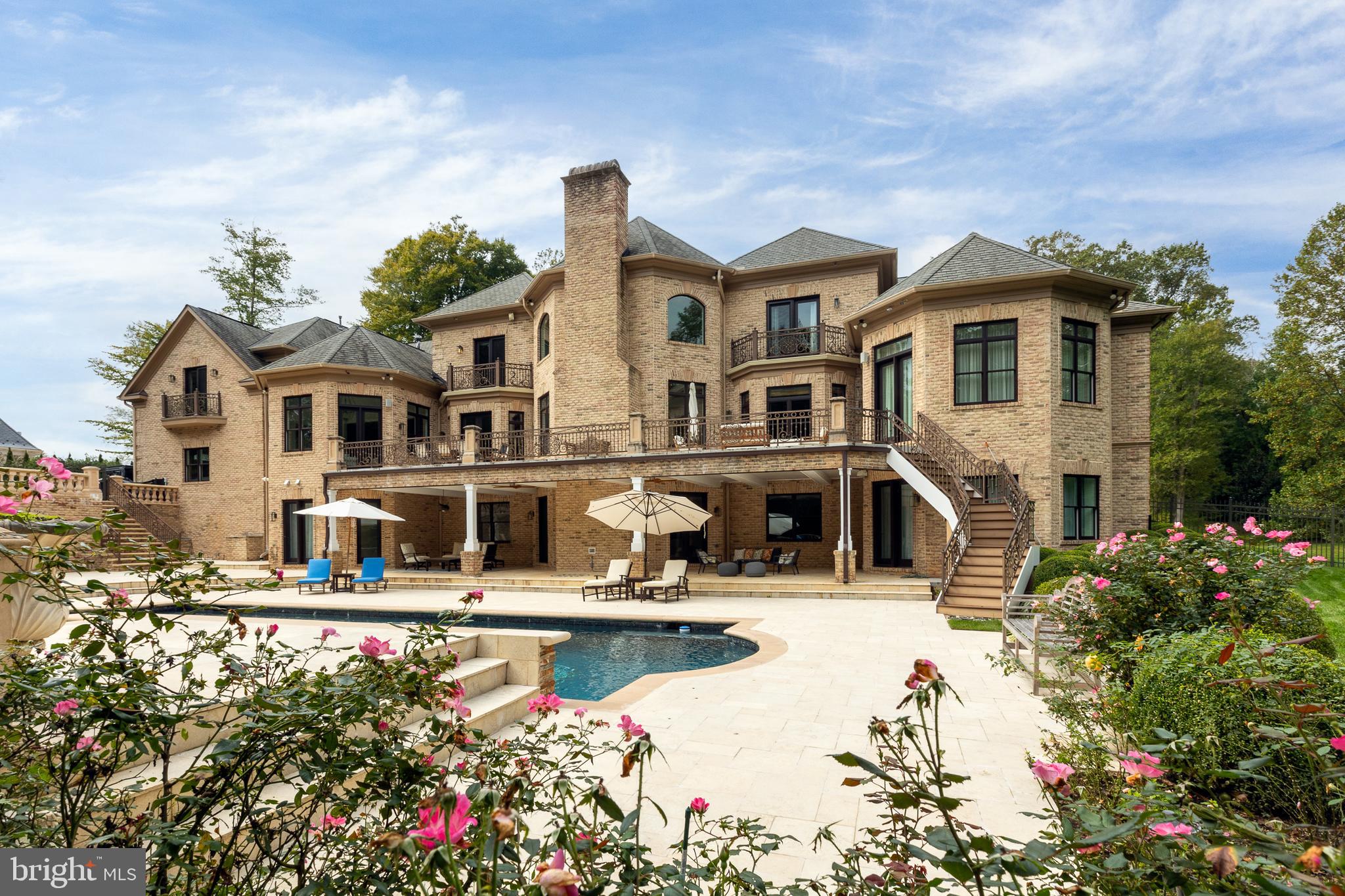 633 River Bend Rd