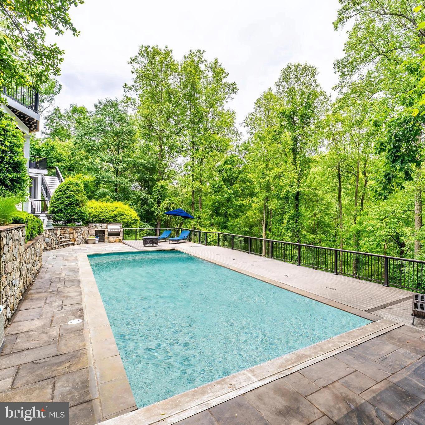 891 Chinquapin Rd