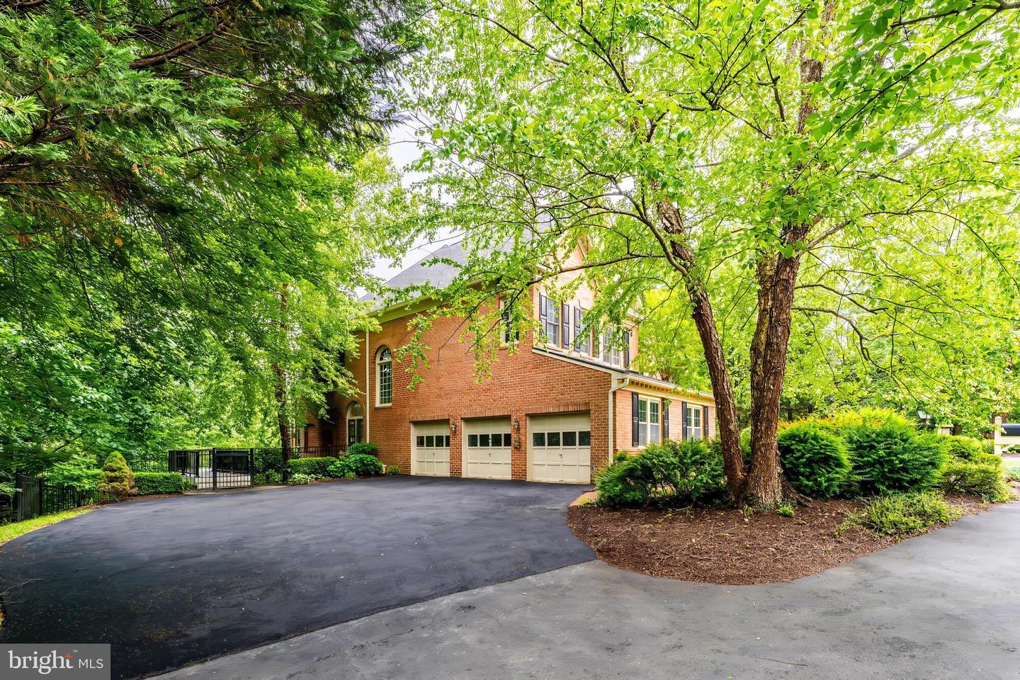 891 Chinquapin Rd