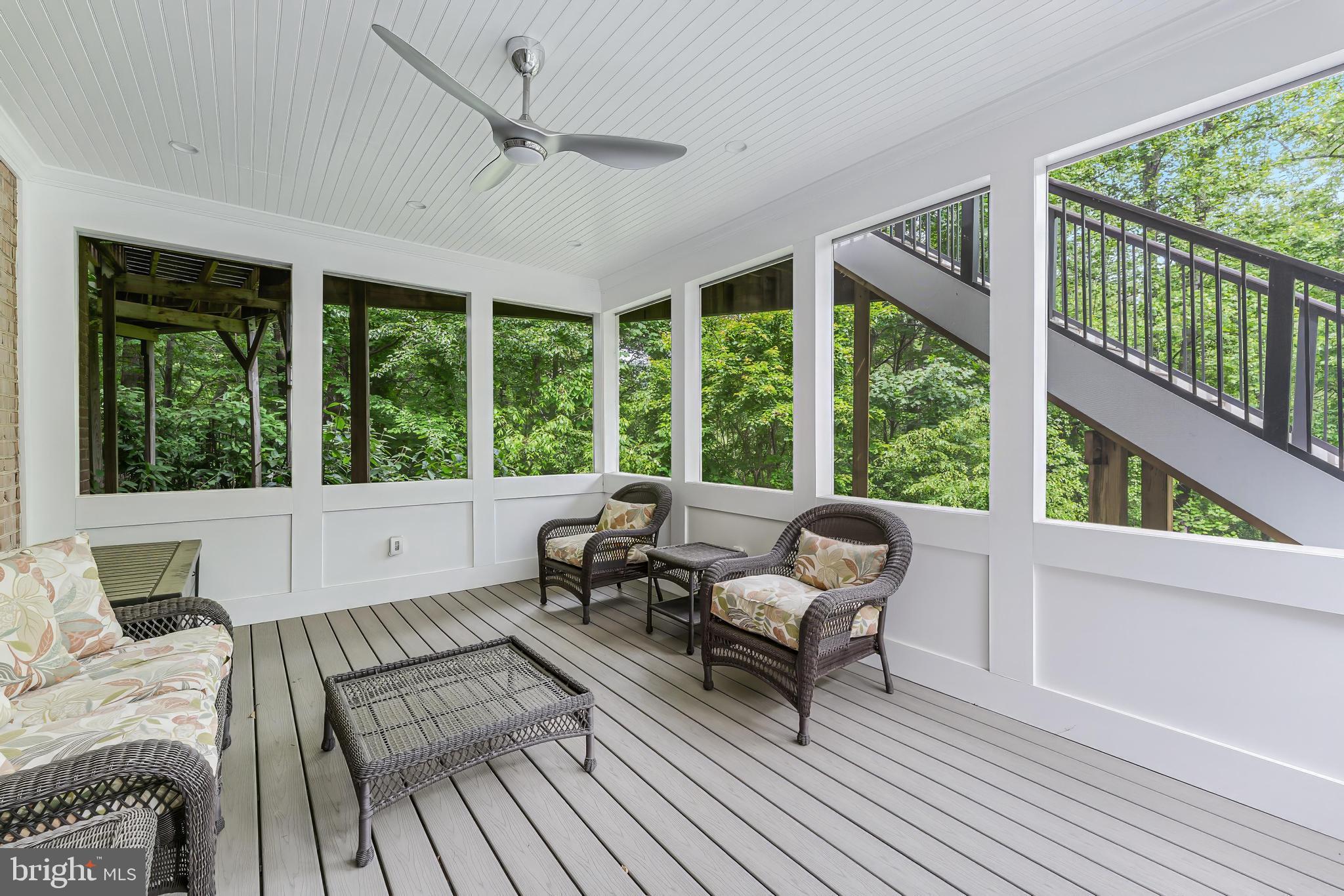 891 Chinquapin Rd