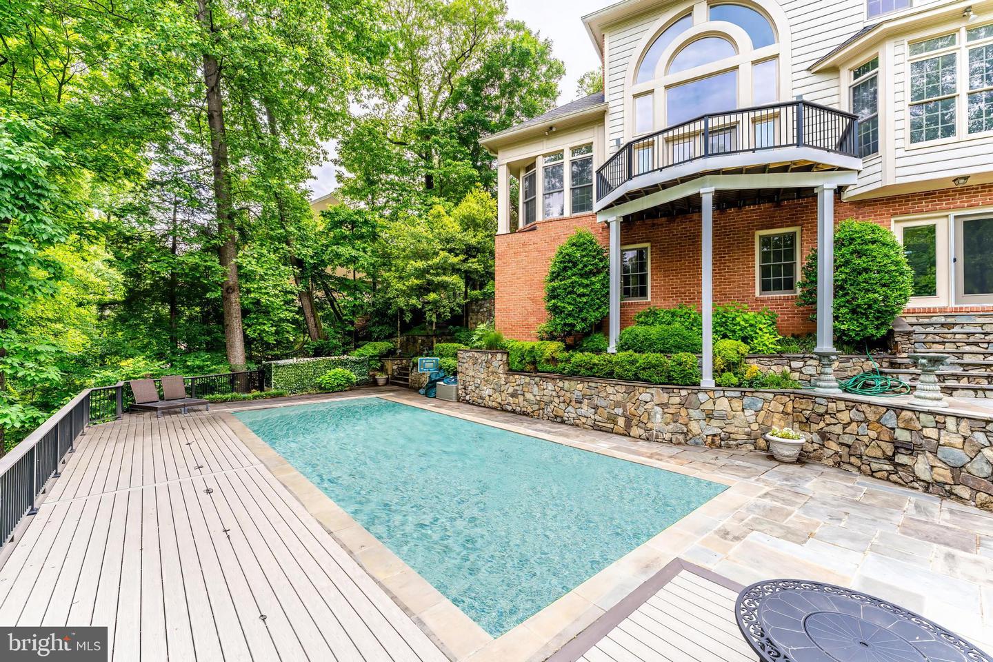 891 Chinquapin Rd