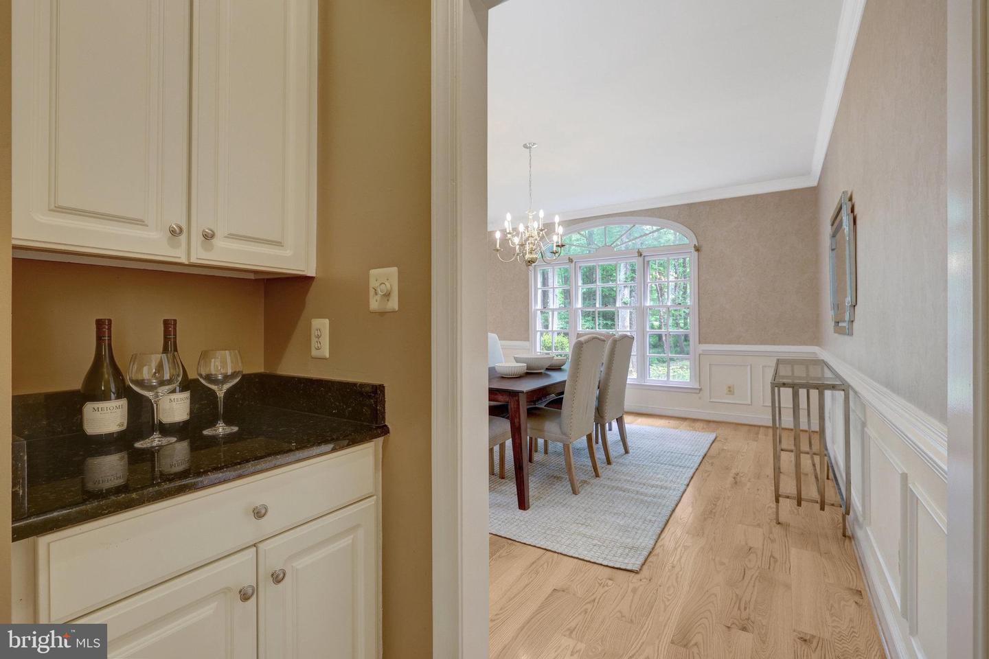 11200 Elmview Pl