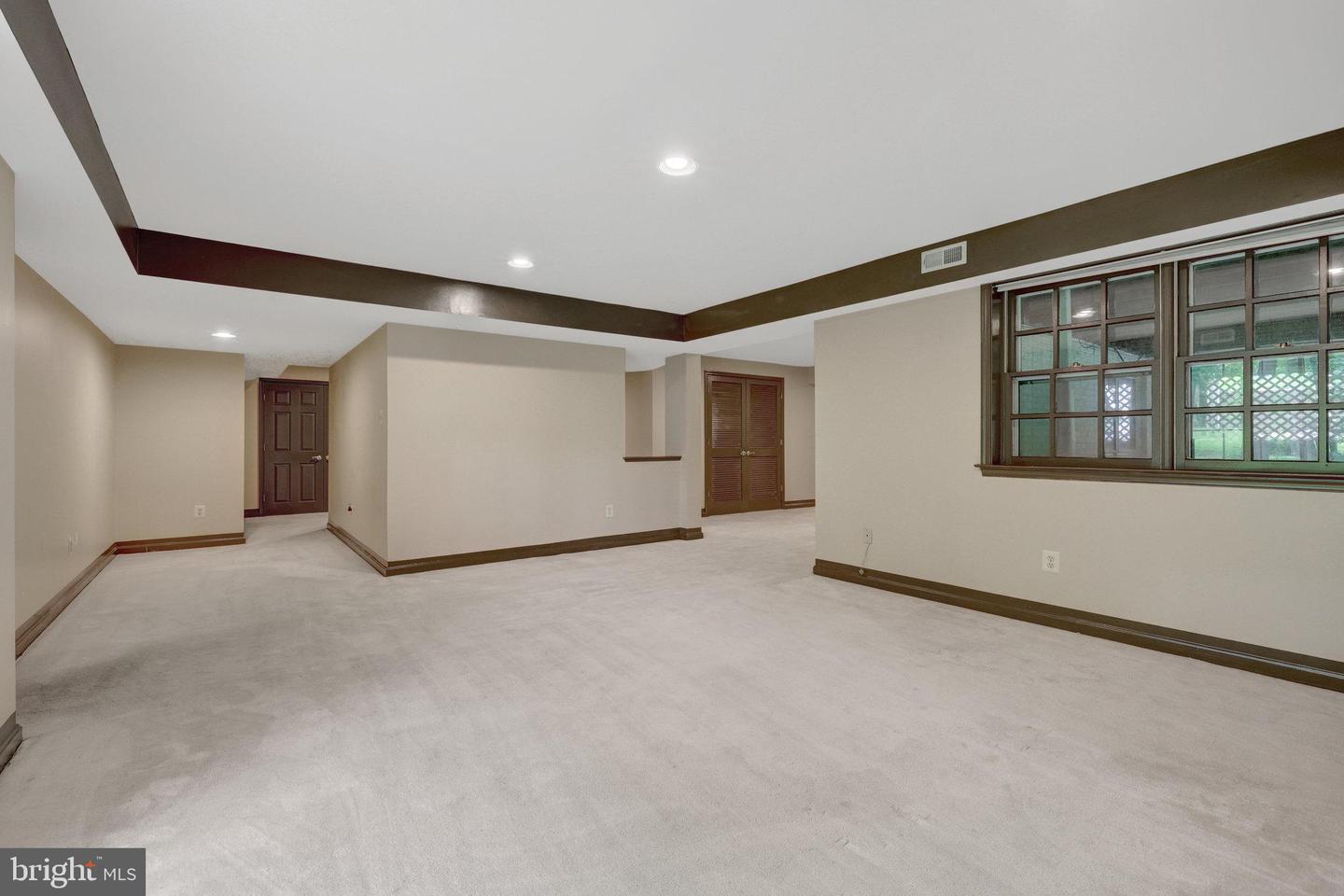 11200 Elmview Pl