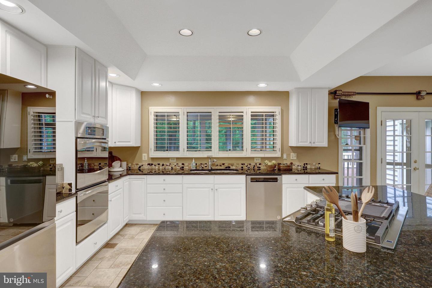 11200 Elmview Pl