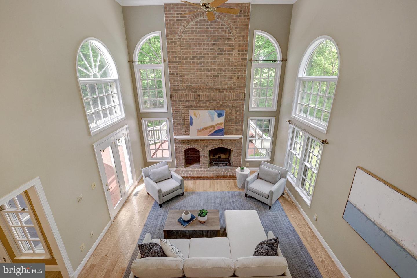 11200 Elmview Pl