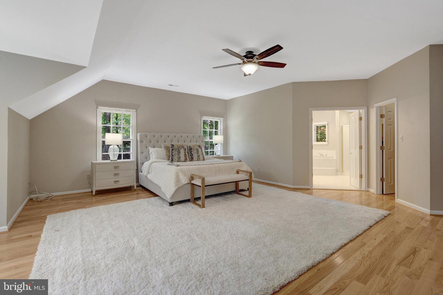 11200 Elmview Pl