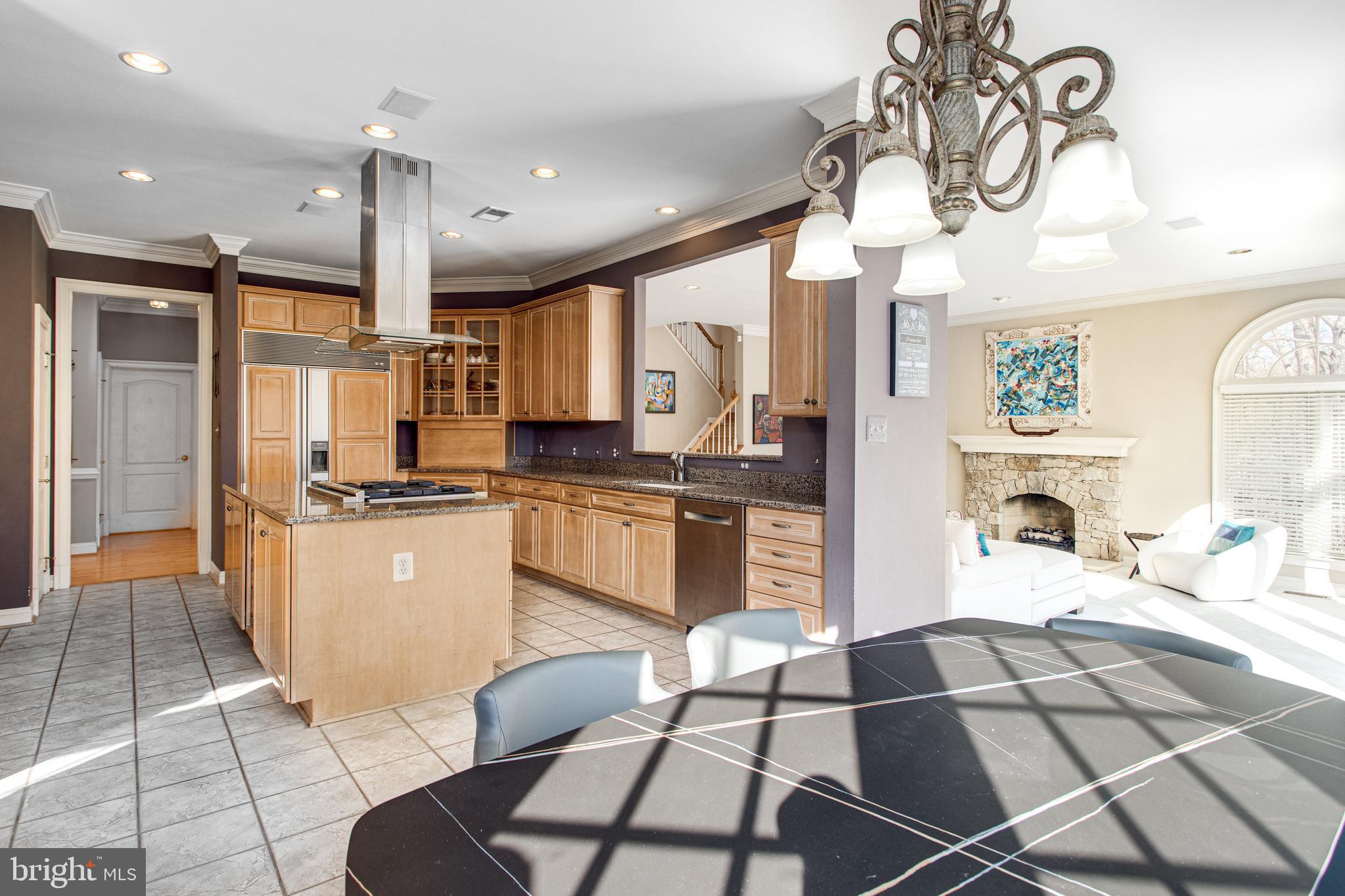 891 CHINQUAPIN RD
