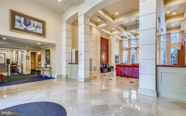 2791 CENTERBORO DR #373