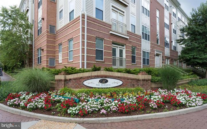 2791 CENTERBORO DR #373