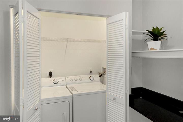 2791 CENTERBORO DR #373