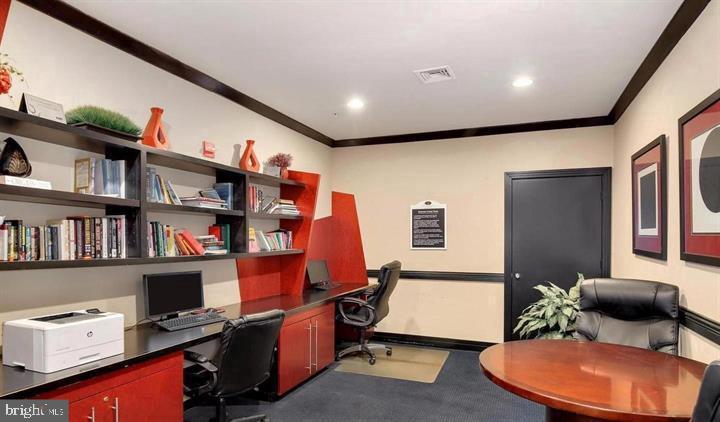 2791 CENTERBORO DR #373