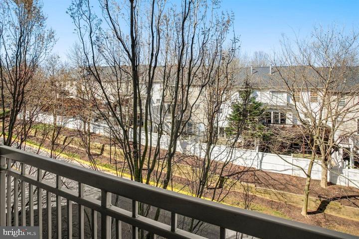 2791 CENTERBORO DR #373