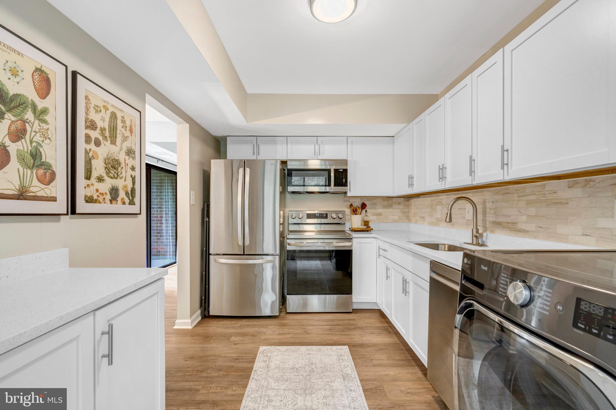 3105 BUCCANEER COURT 201