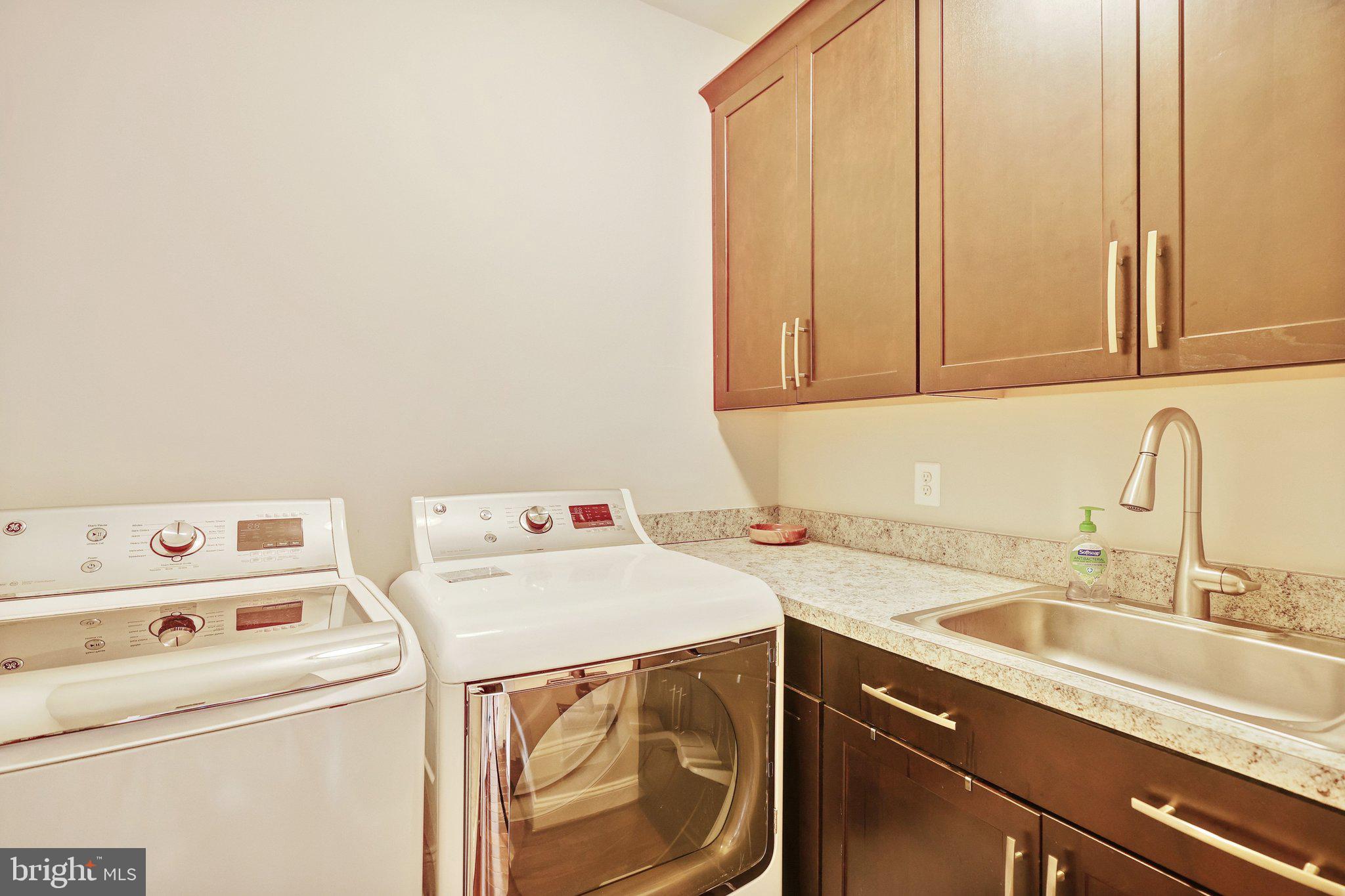 8028 WELLINGTON ROAD