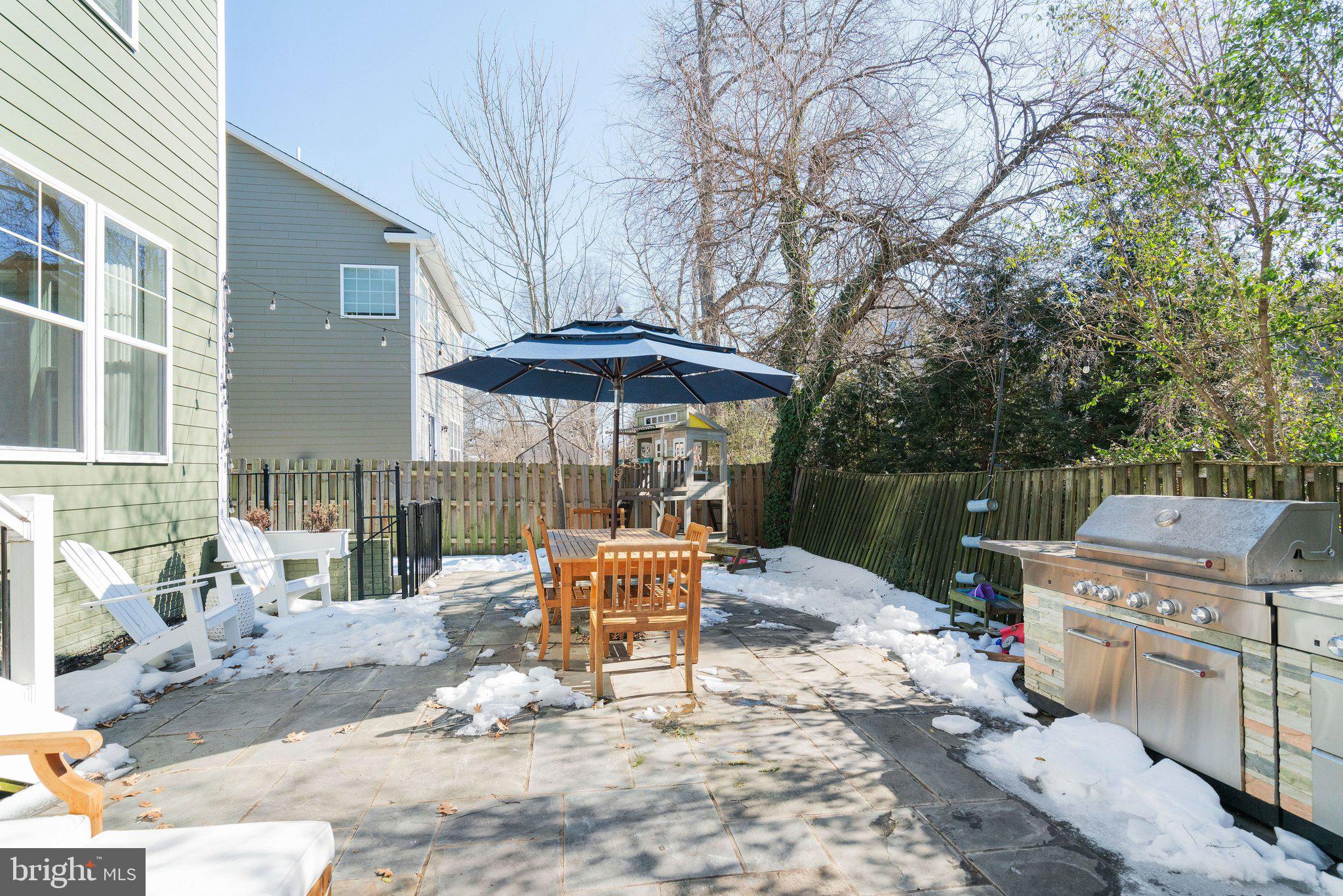 8028 WELLINGTON ROAD