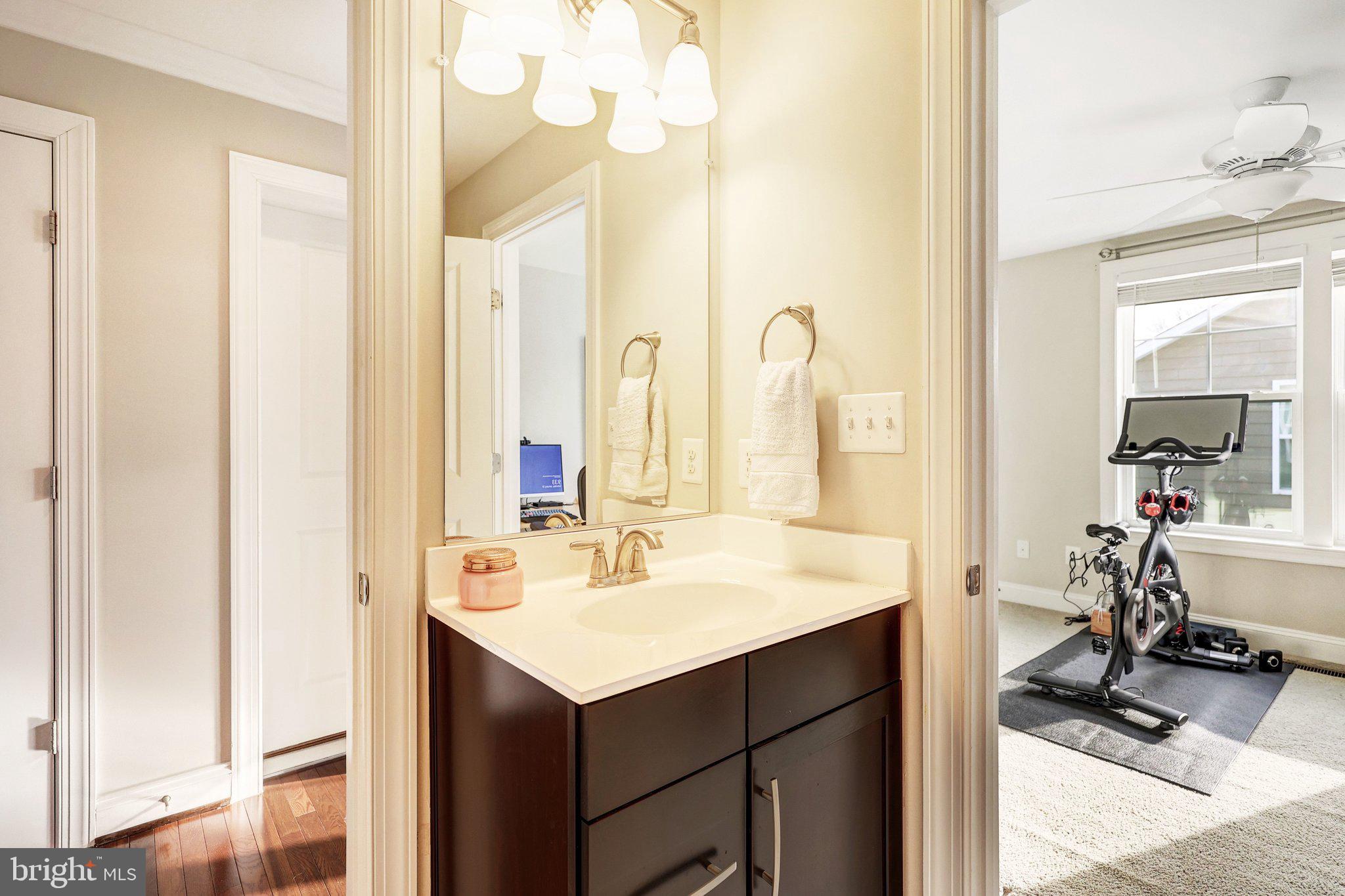 8028 WELLINGTON ROAD