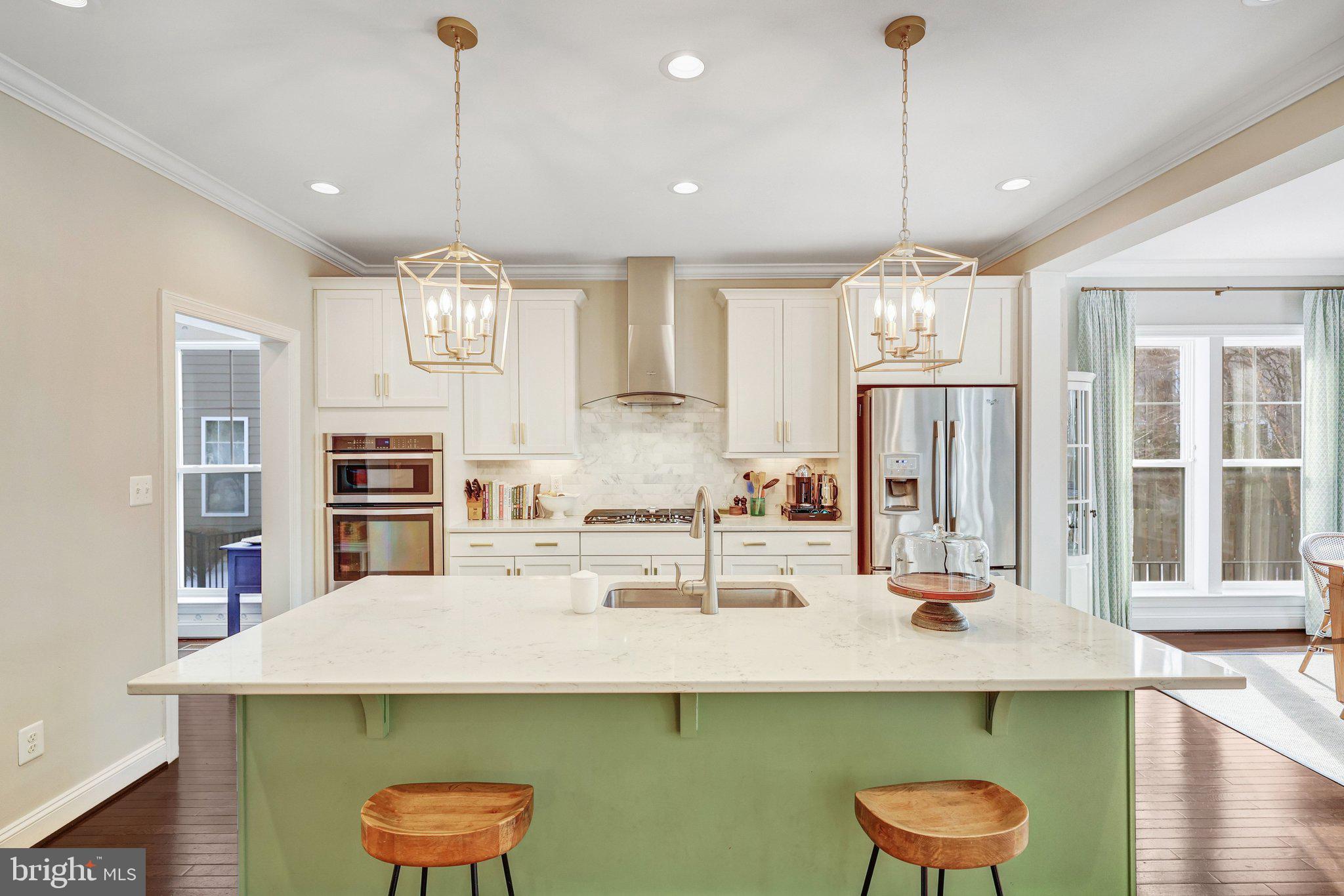 8028 WELLINGTON ROAD