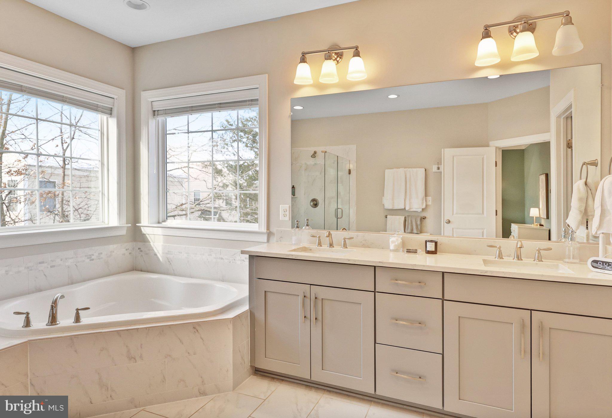 8028 WELLINGTON ROAD