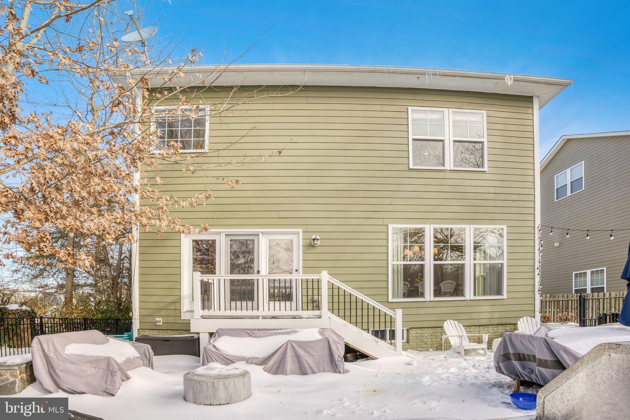 8028 WELLINGTON ROAD