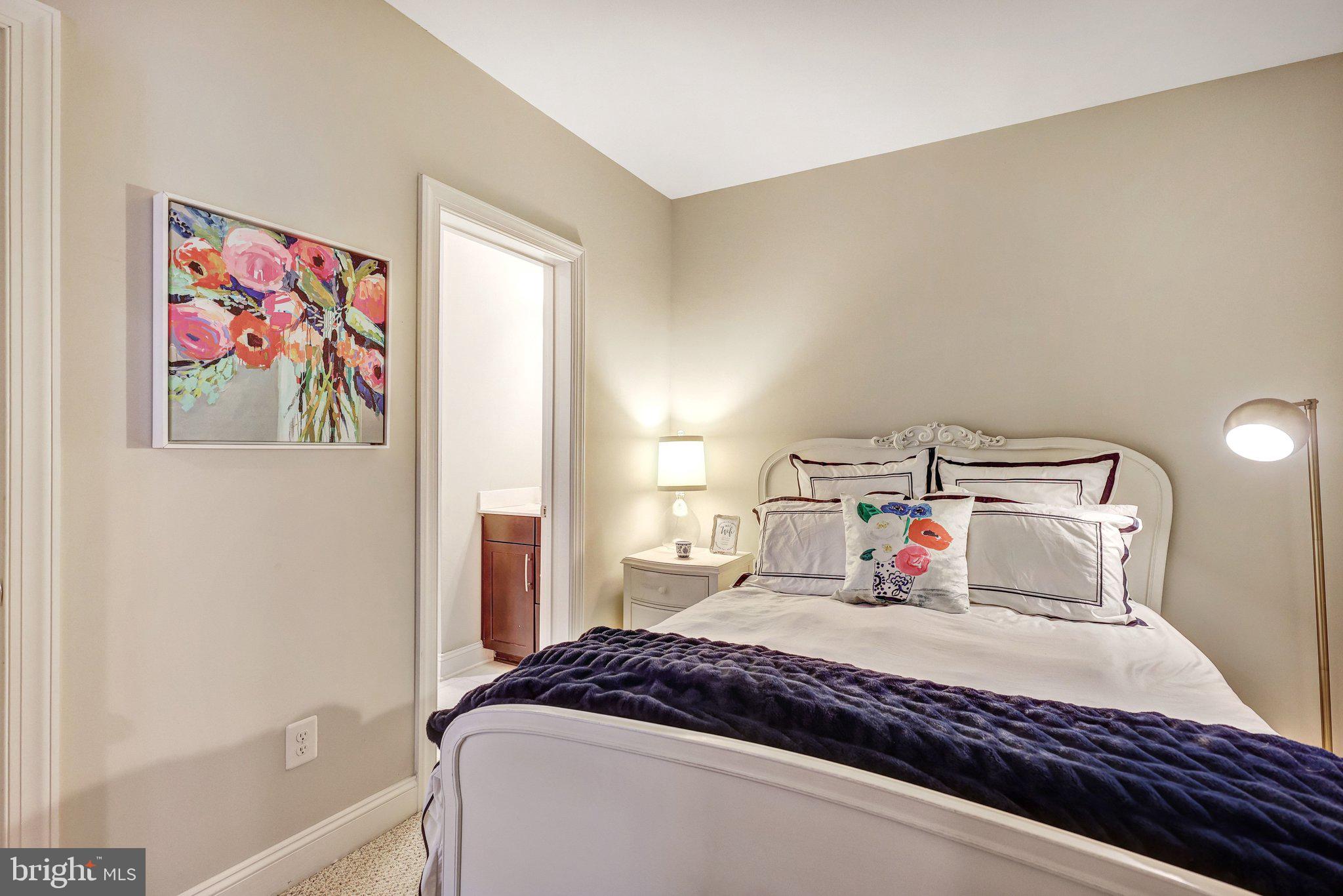 8028 WELLINGTON ROAD