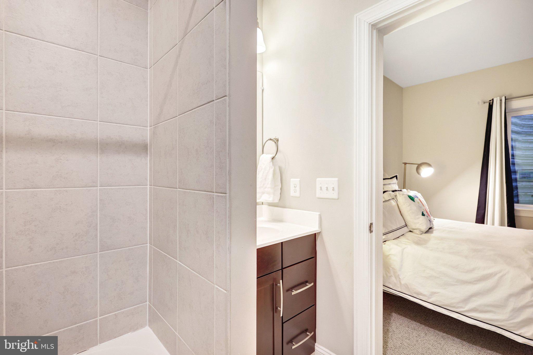 8028 WELLINGTON ROAD