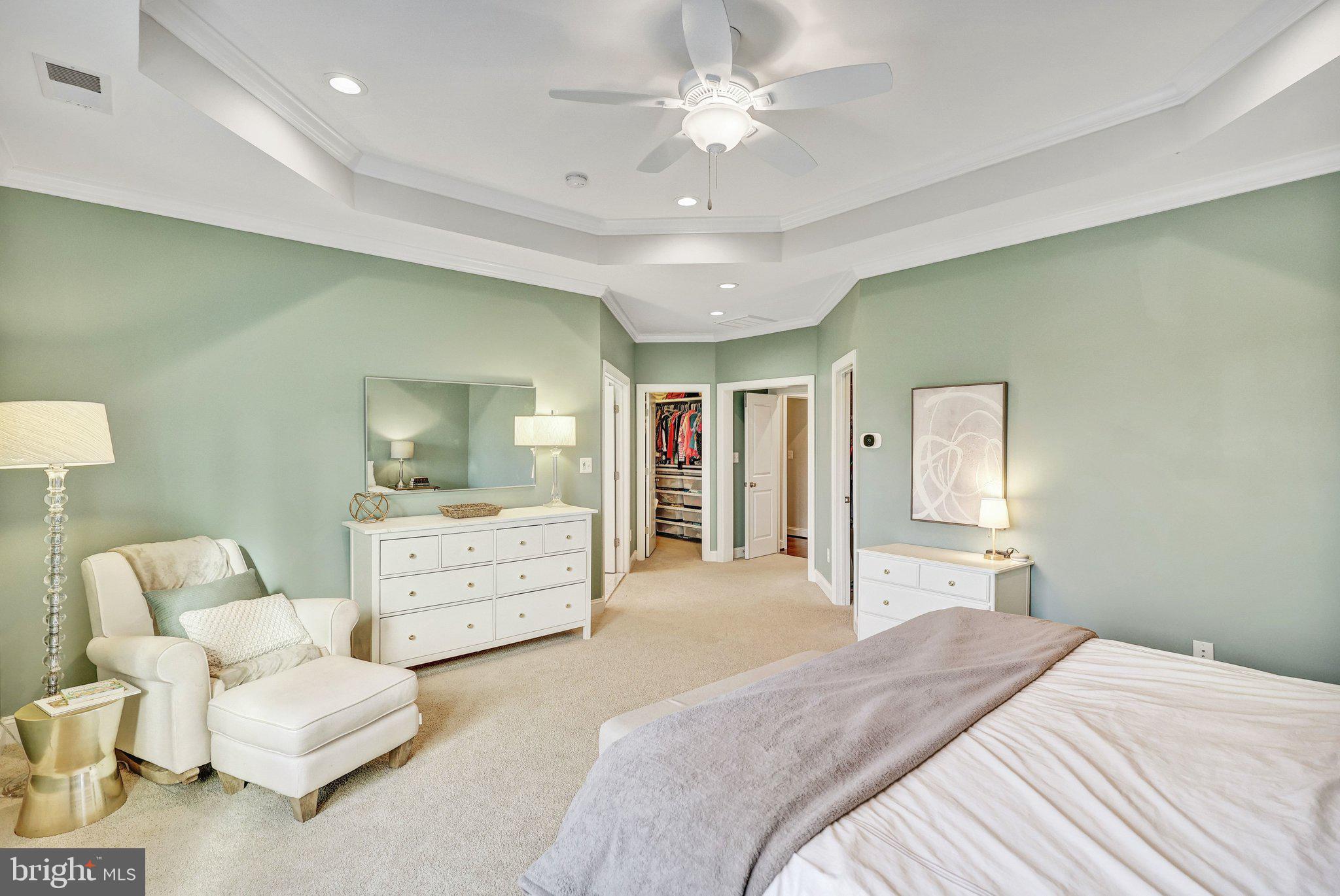 8028 WELLINGTON ROAD