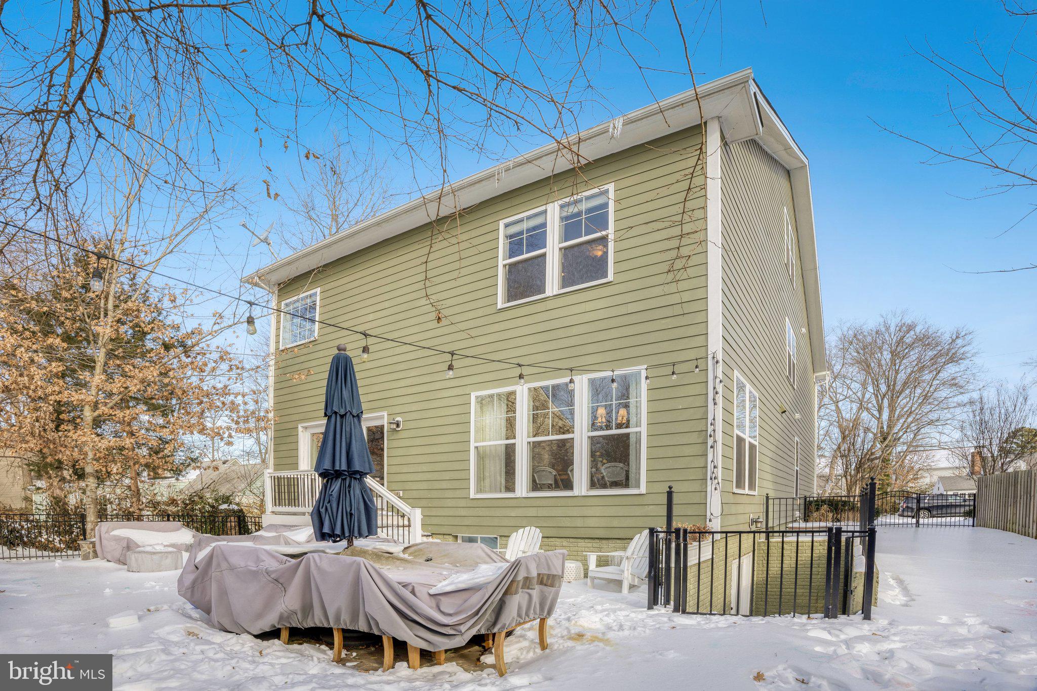 8028 WELLINGTON ROAD