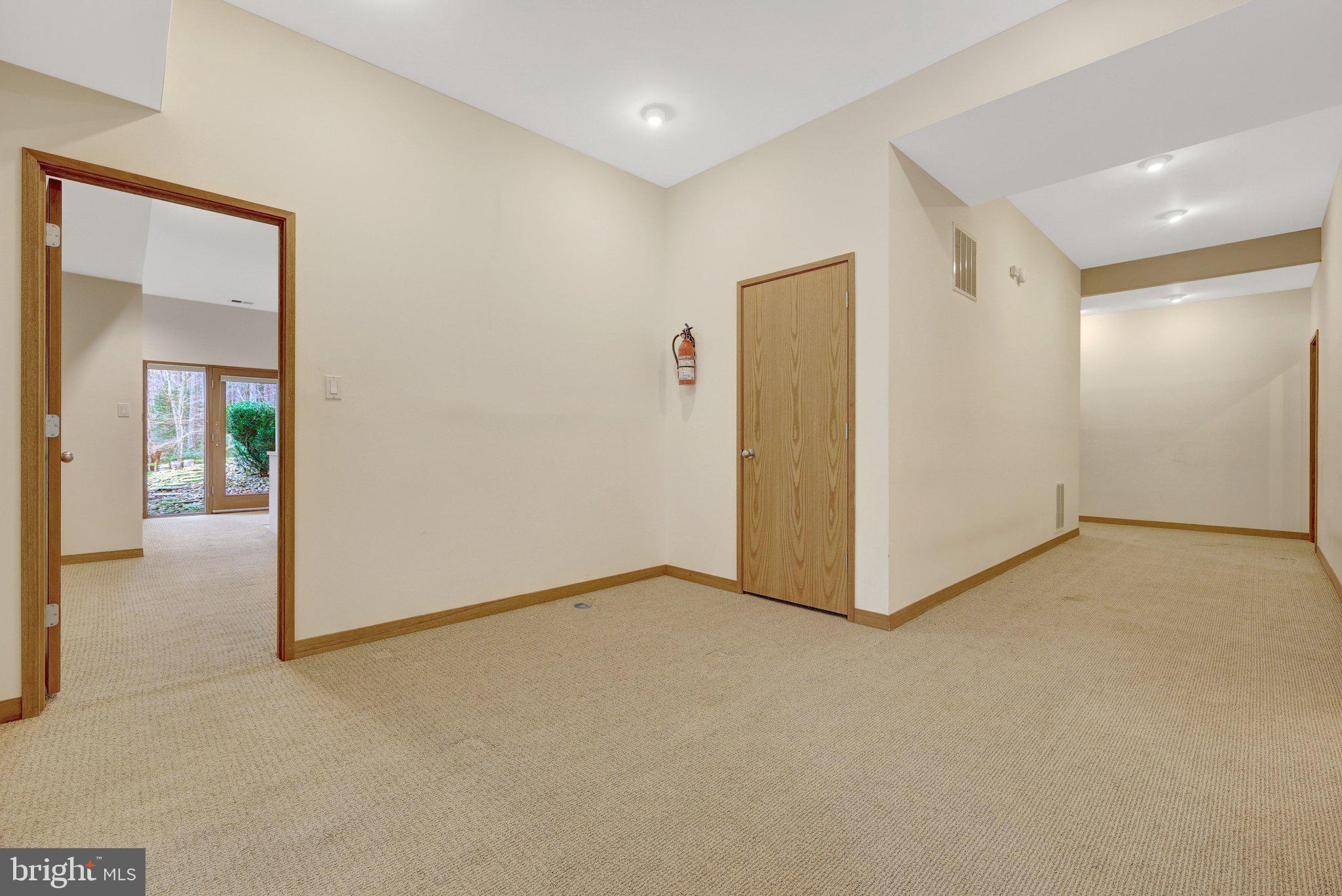 8620 POLK