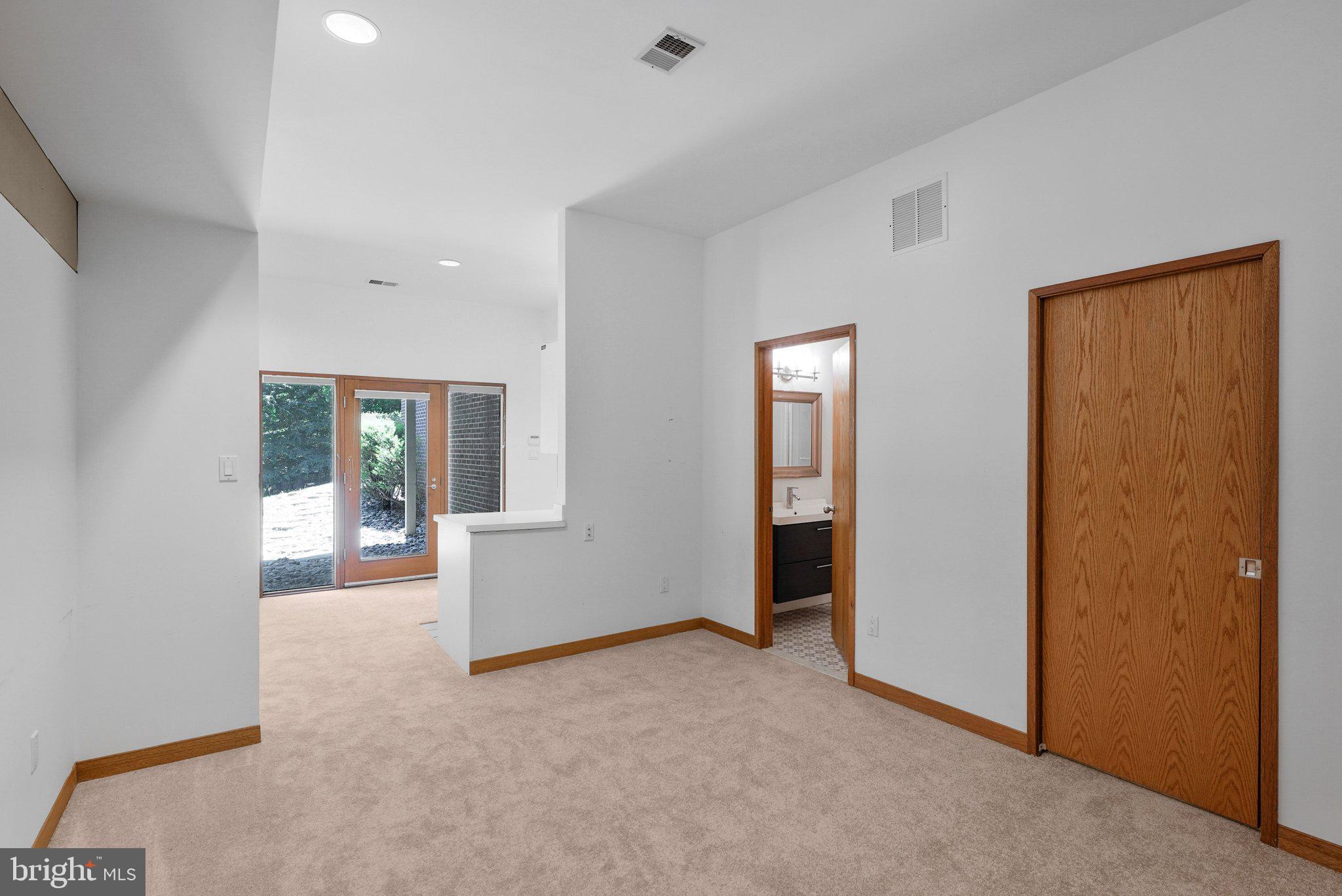 8620 POLK