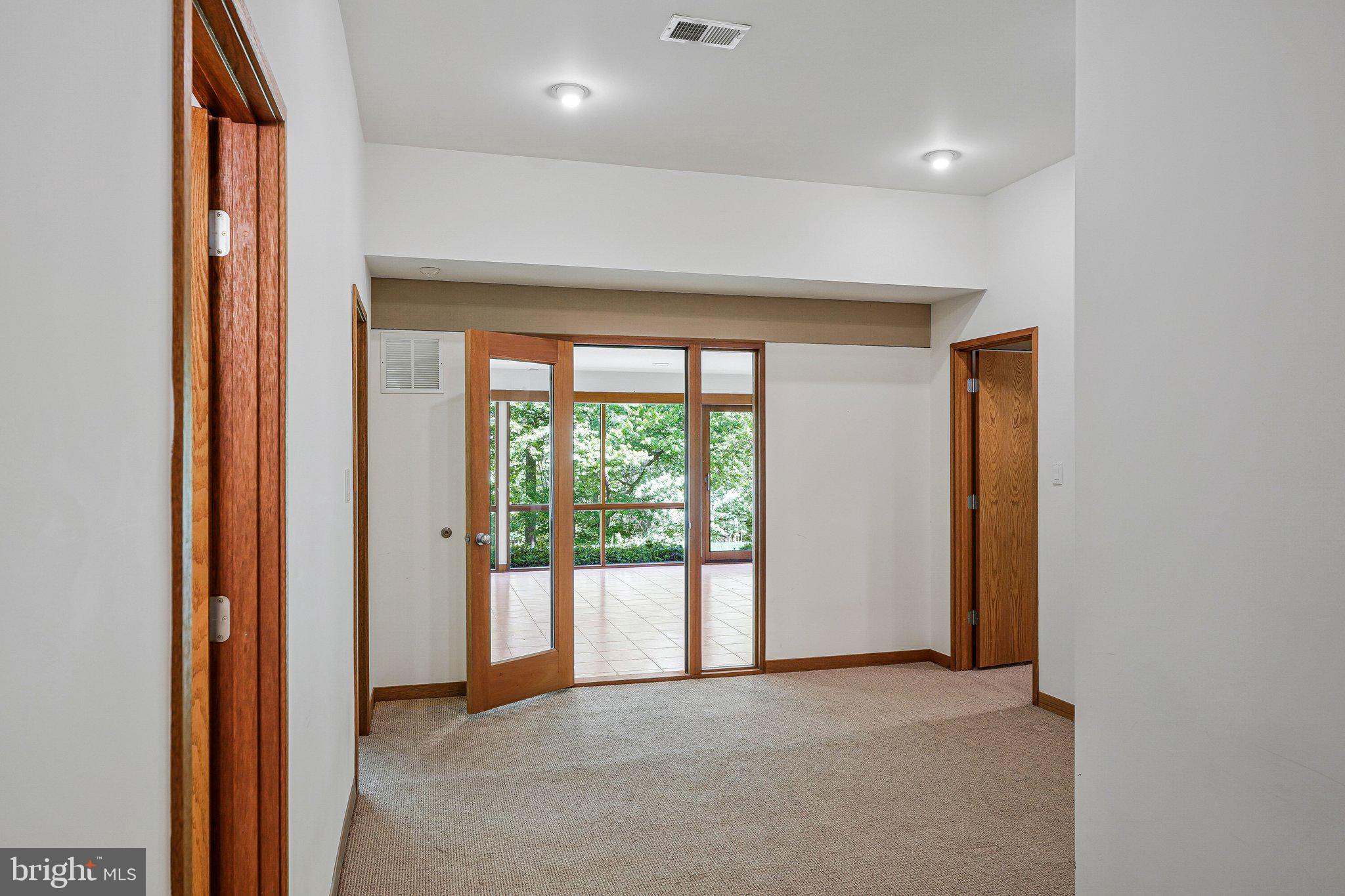 8620 POLK