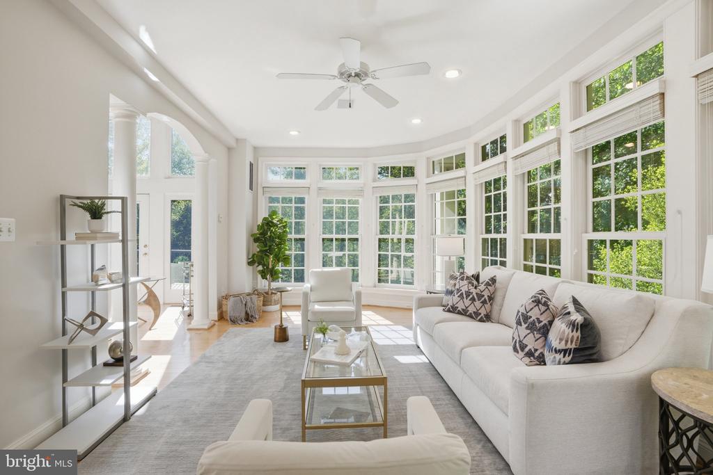 891 CHINQUAPIN ROAD