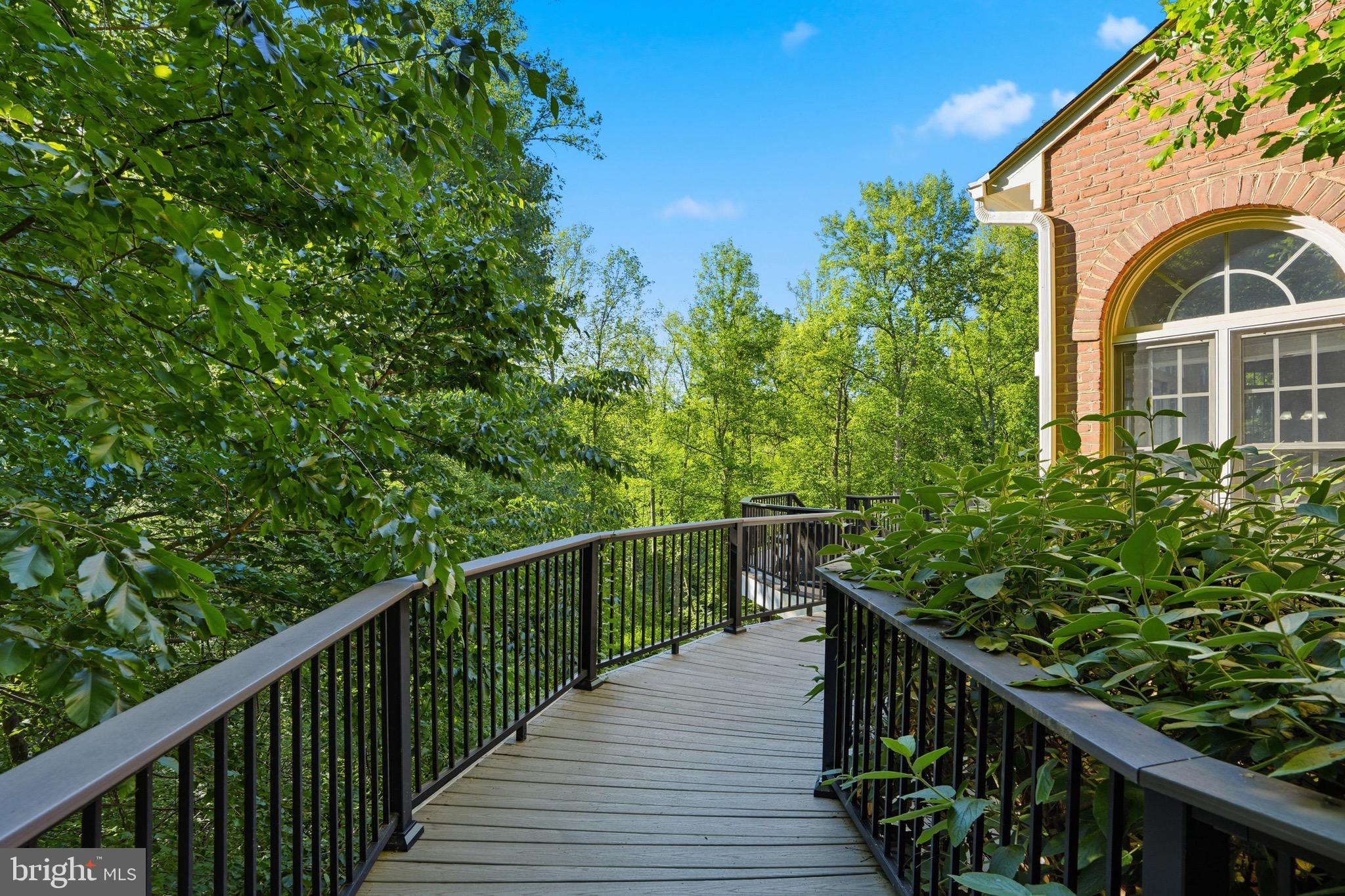 891 CHINQUAPIN ROAD
