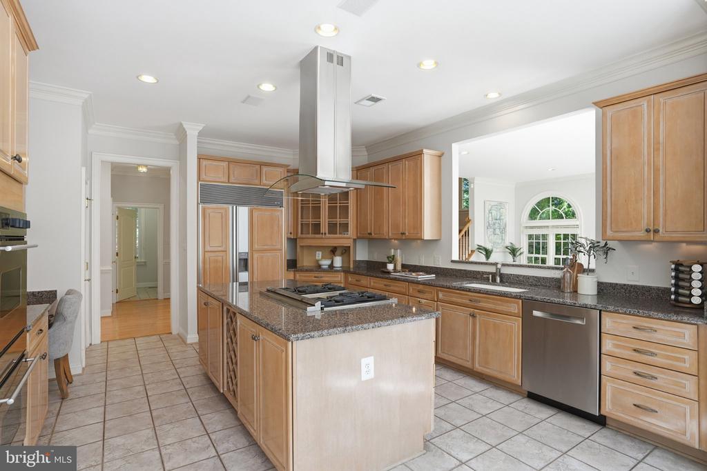 891 CHINQUAPIN ROAD