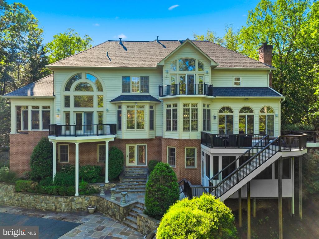 891 CHINQUAPIN ROAD