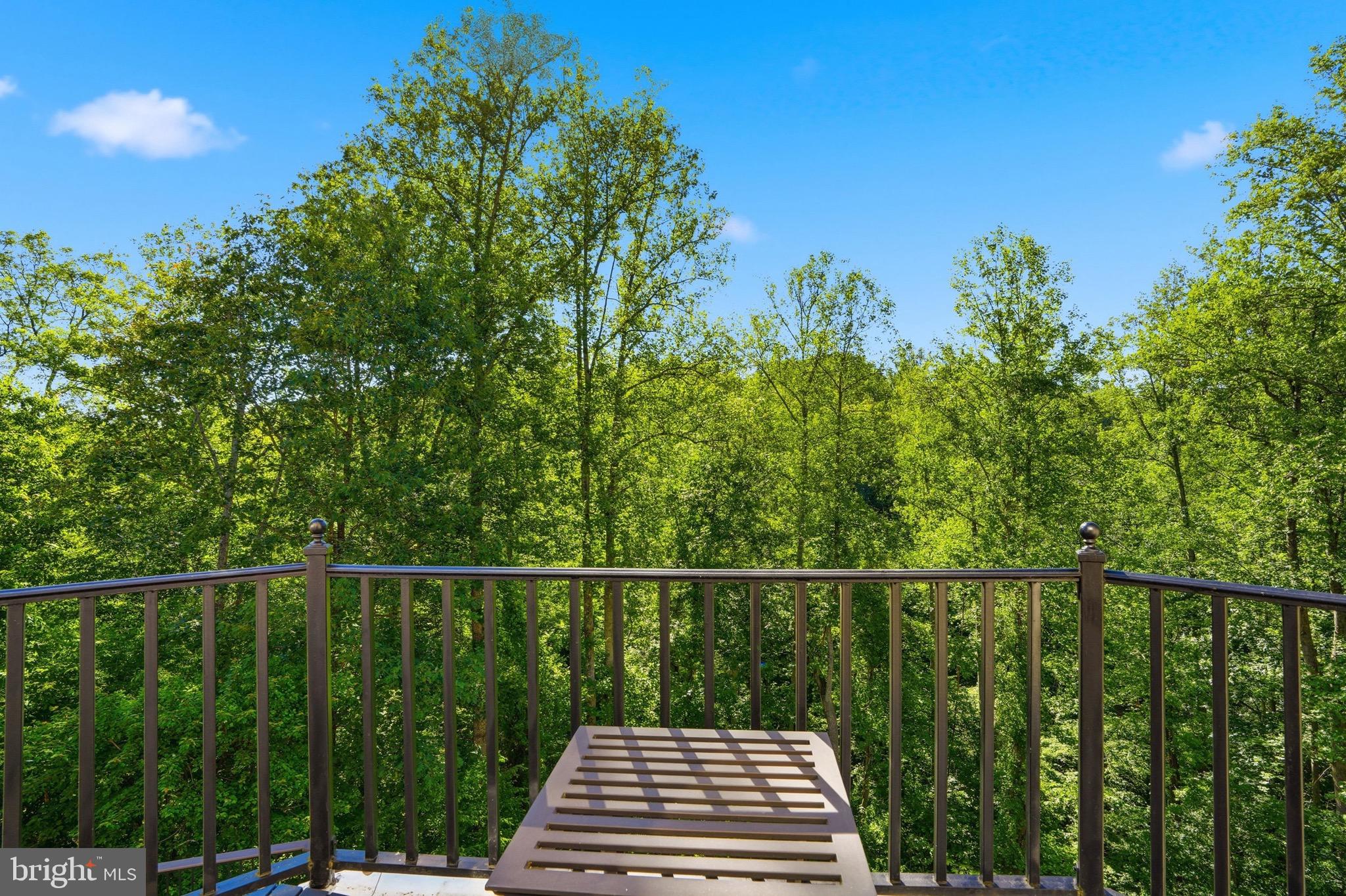 891 CHINQUAPIN ROAD