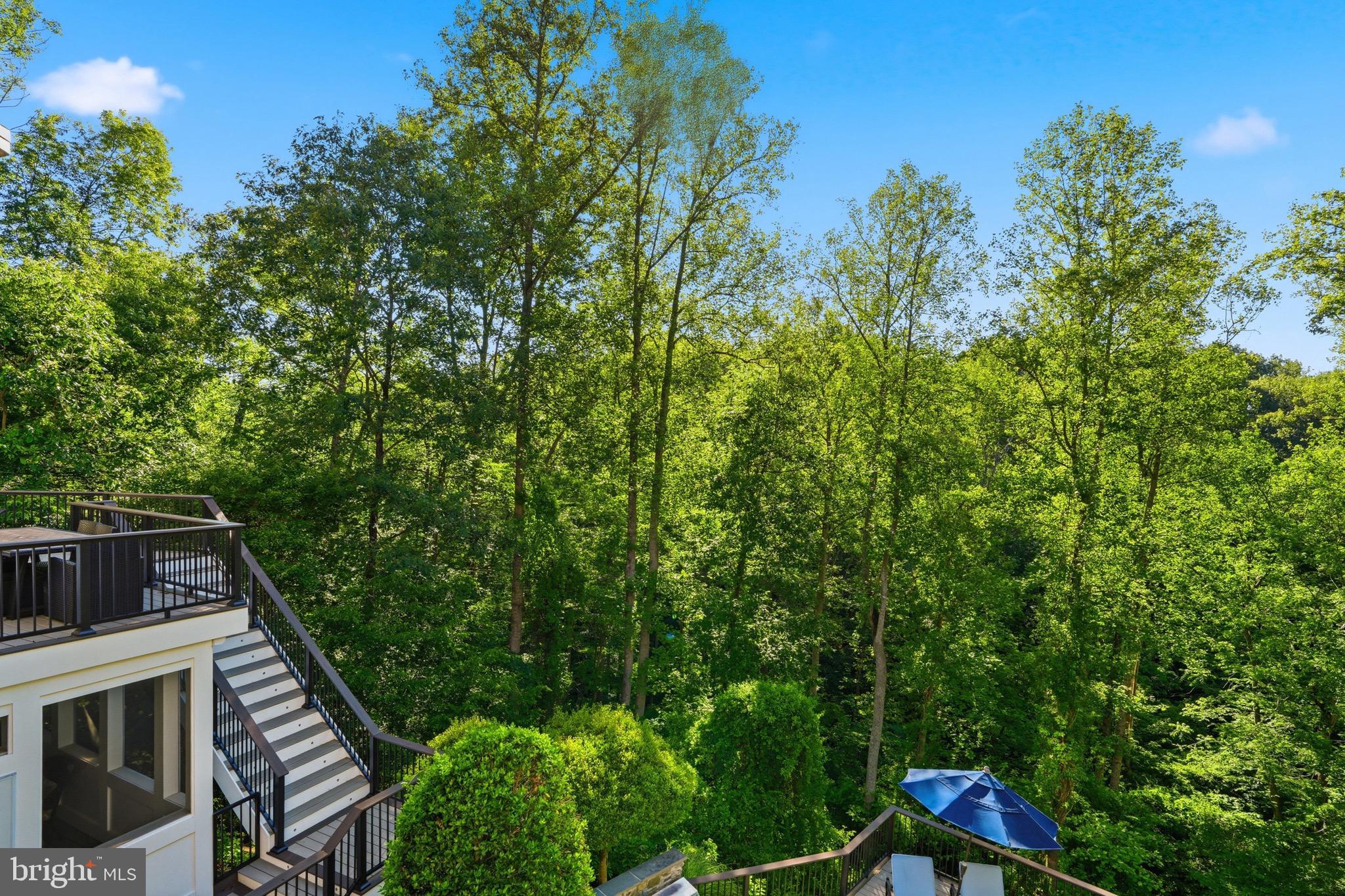 891 CHINQUAPIN ROAD
