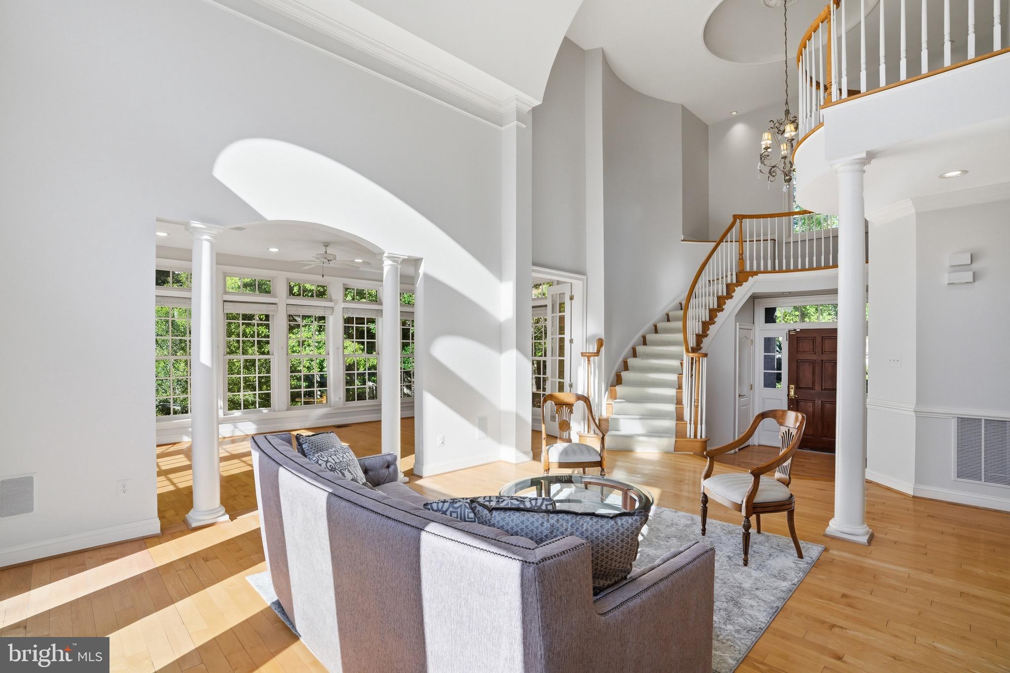 891 CHINQUAPIN ROAD