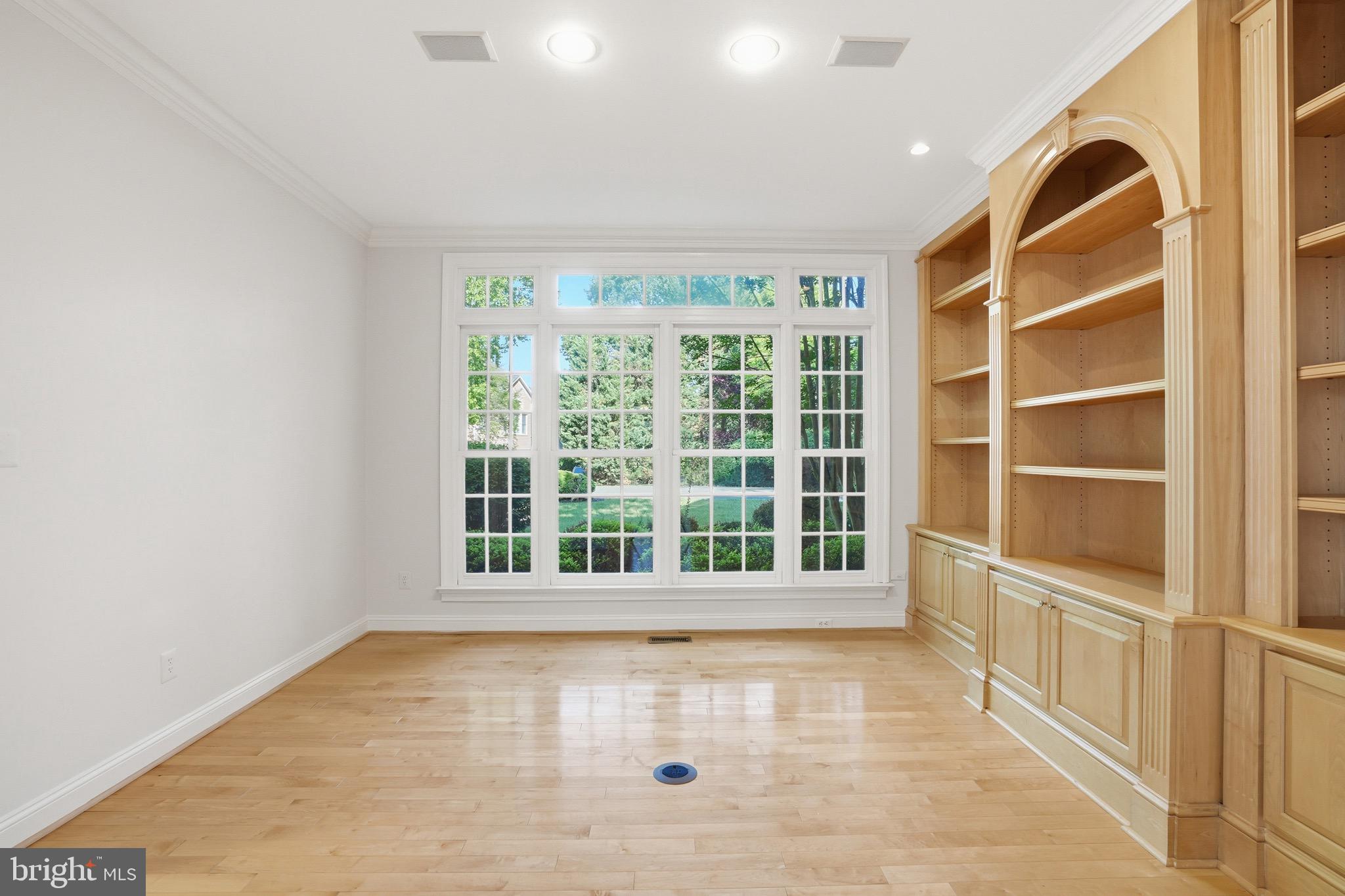 891 CHINQUAPIN ROAD