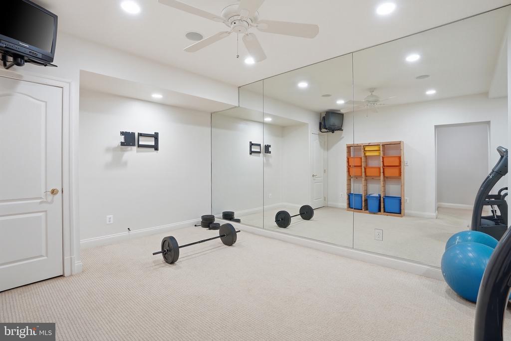 891 CHINQUAPIN ROAD