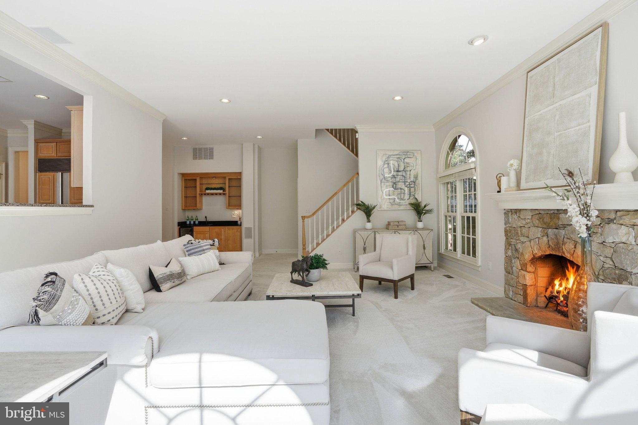 891 CHINQUAPIN ROAD